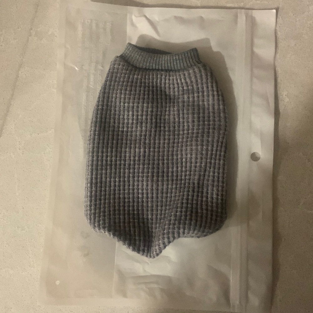 New without Tags XS Dog Sweater, Great Fabric